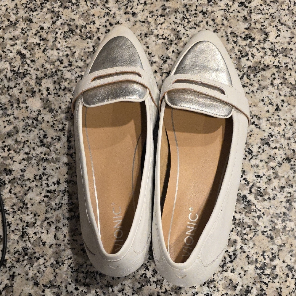 Vionic White and Silver Slip-On Flats with Elastic Goring